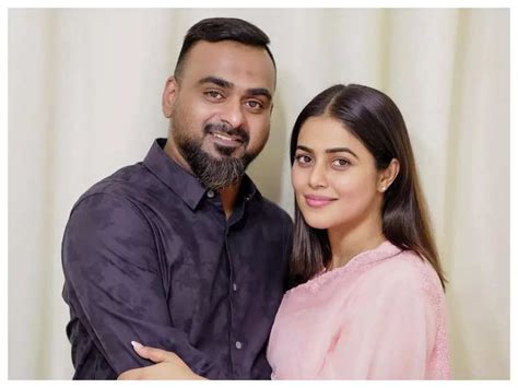 shamna kasim husband name|Actress Shamna Kasim engaged to Shanid Asifali